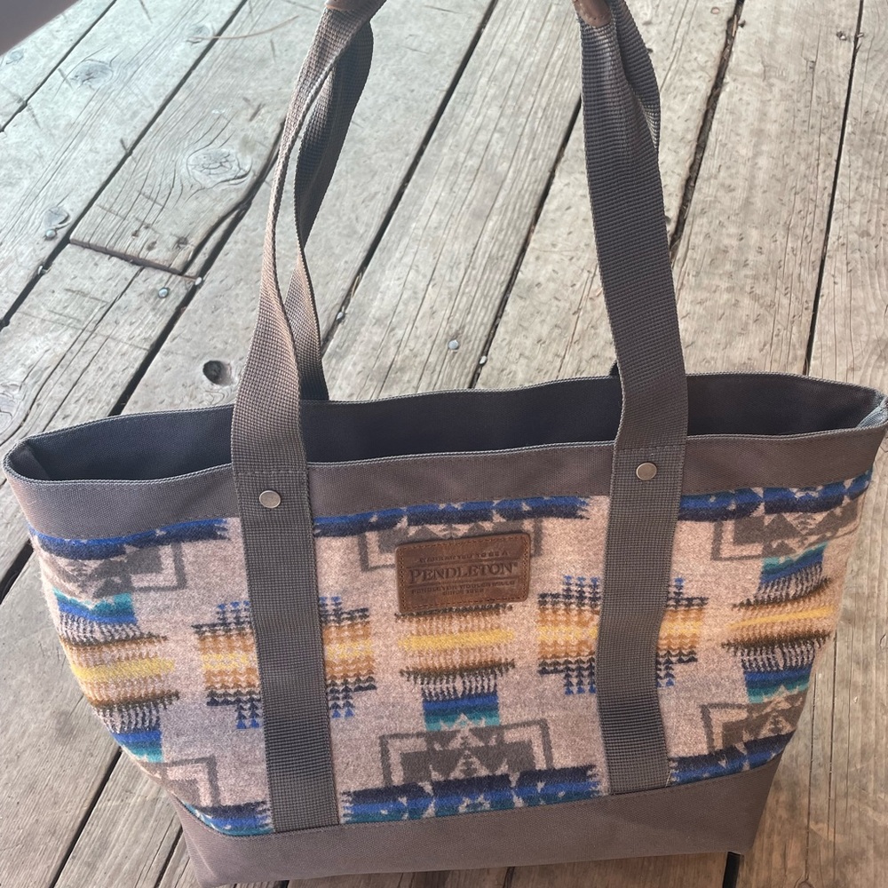 Pendleton Zip Tote